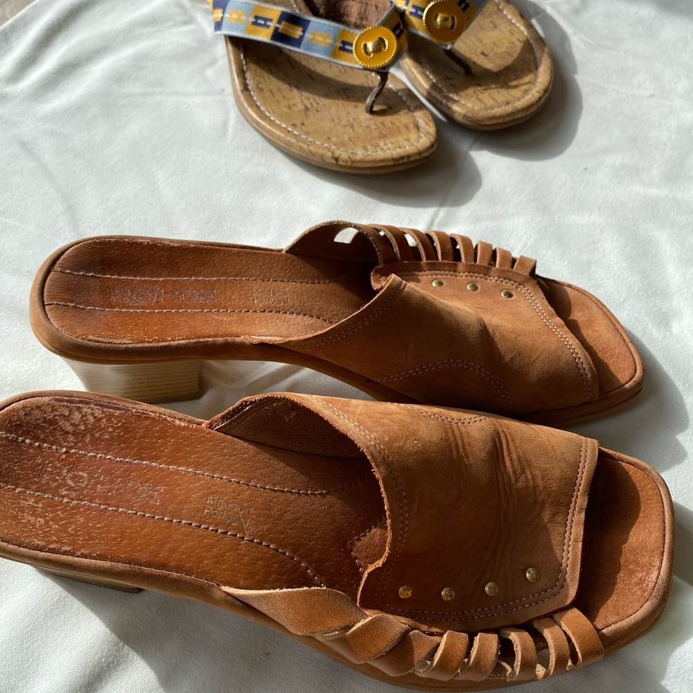Tan suede slip ons with kitten heels and open toe. Lindsay Phillips switch flops